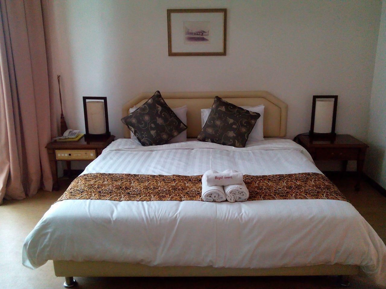 Regal Court Hotel Kuching Eksteriør bilde
