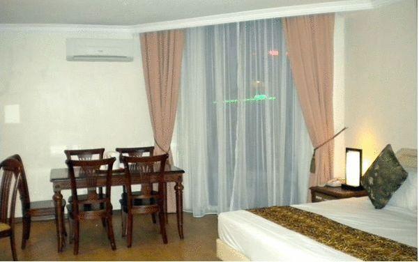 Regal Court Hotel Kuching Rom bilde